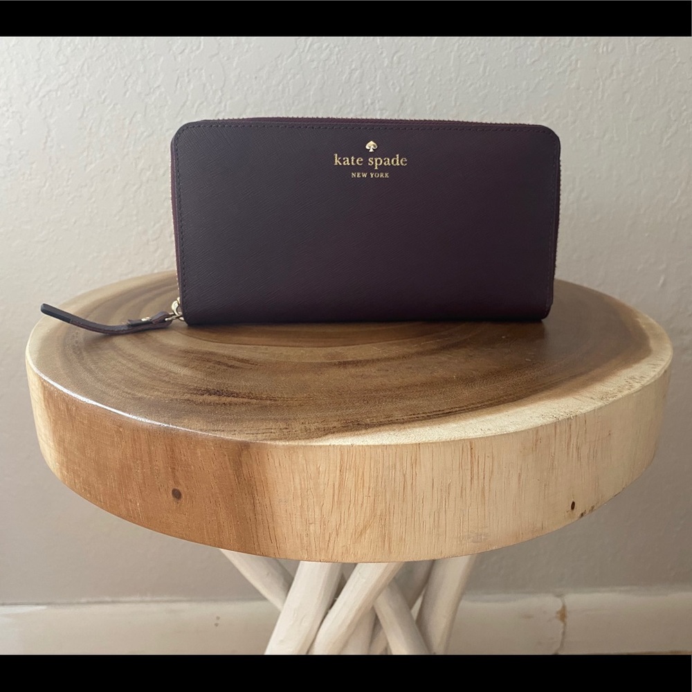 Kate Spade Zip Wallet
